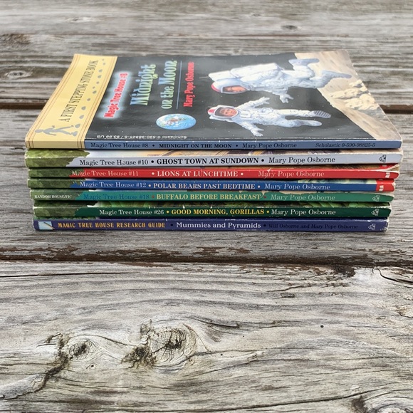 Bundle of 7 Magic Tree House Books - Picture 9 of 16